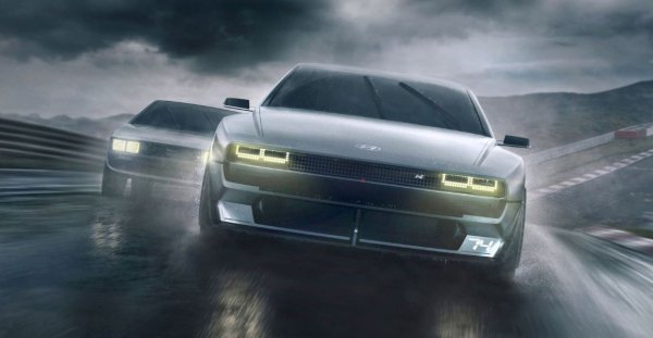 През 2021 г. корейците представят електрически автомобил, базиран на първото Pony, което се превръща в своеобразно преосмисляне на този автомобил почти половин век по-късно.